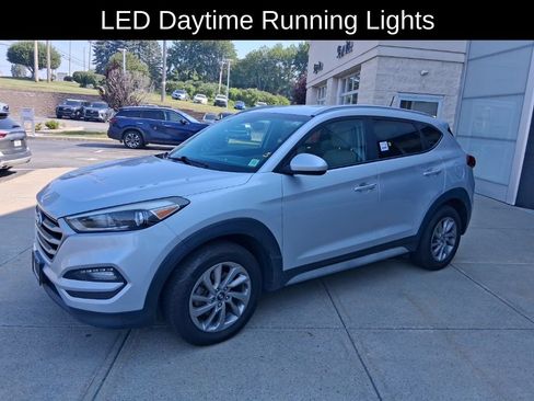 Used 2017 Hyundai Tucson SE w/ SE Popular Package 02 AWD/4WD image 9