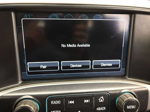 Used 2017 GMC Sierra 1500 SLE w/ SLE Value Package AWD/4WD image 24