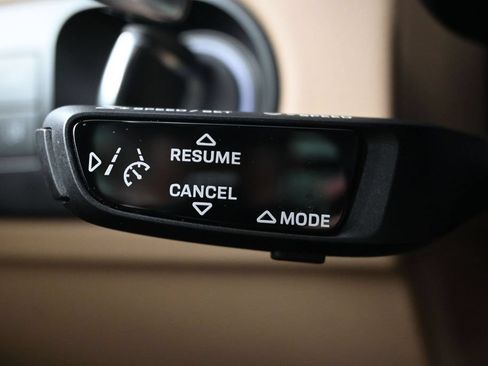 Certified 2023 Porsche Cayenne Platinum Edition AWD/4WD image 26