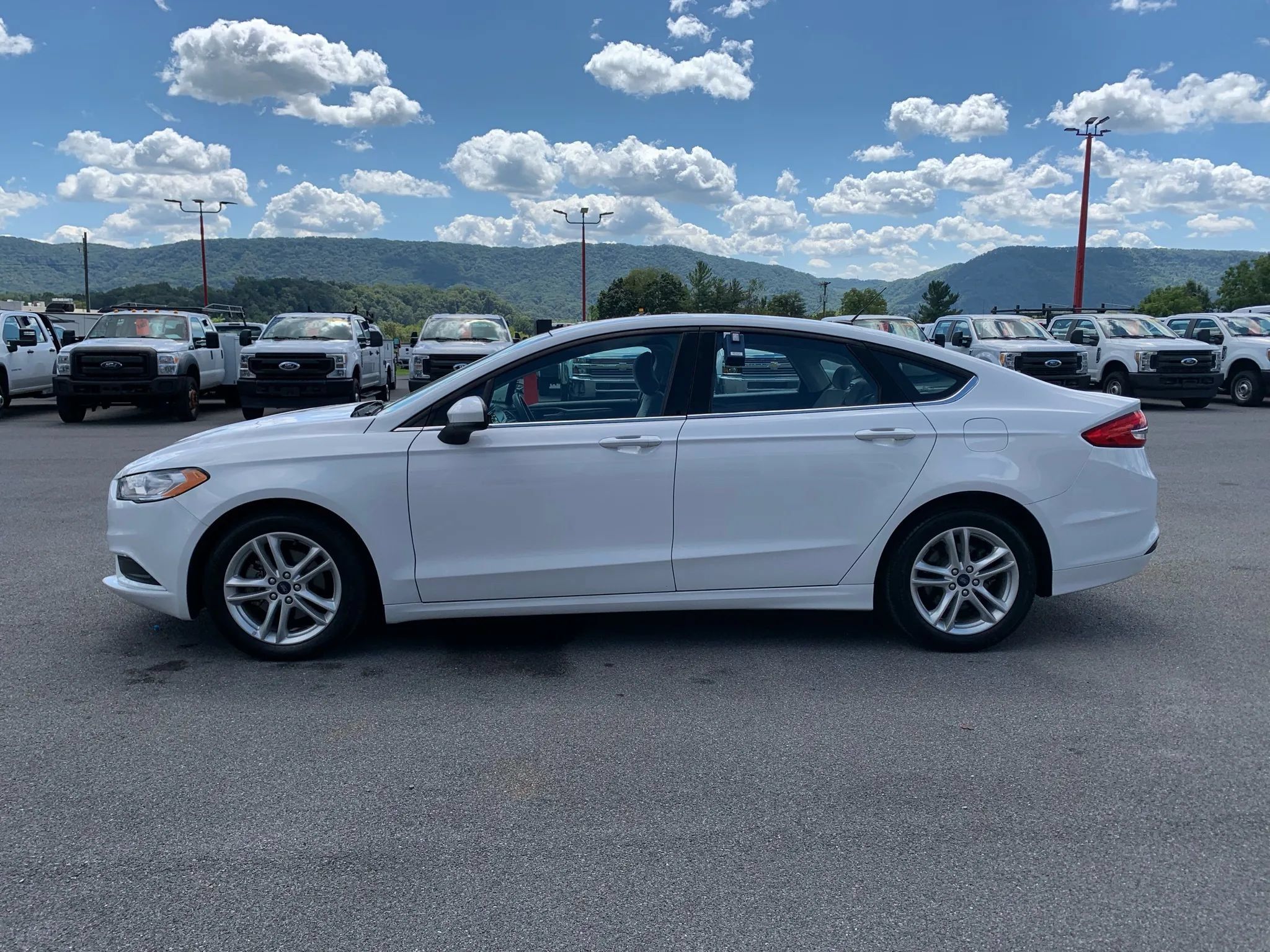 Used 2018 Ford Fusion S FWD image 5