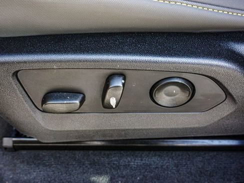 Used 2023 Chevrolet Colorado ZR2 image 45