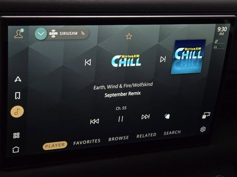 New 2025 Land Rover Defender 90 X-Dynamic SE image 30