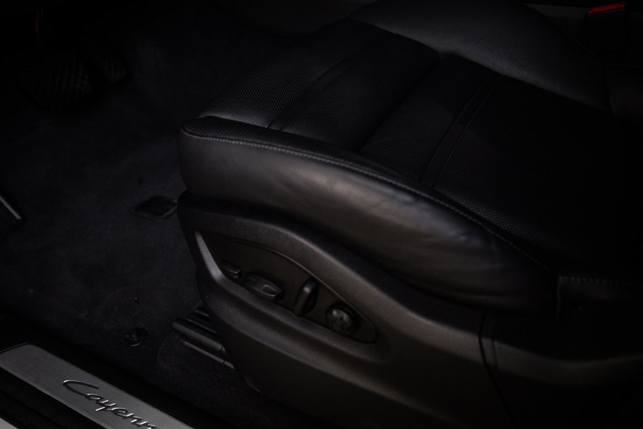 Certified 2026 Porsche Cayenne Coupe AWD/4WD image 14