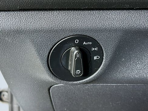 Used 2019 Volkswagen Jetta S w/ Driver Assistance Package image 17