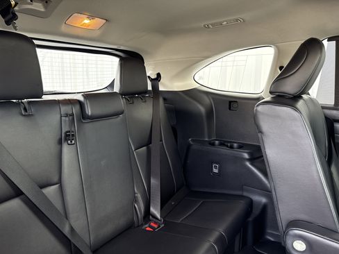 Used 2022 Toyota Highlander XLE image 45