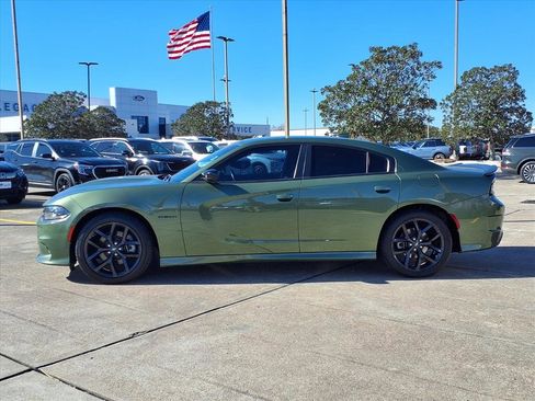 Used 2022 Dodge Charger R/T w/ Blacktop Package image 3