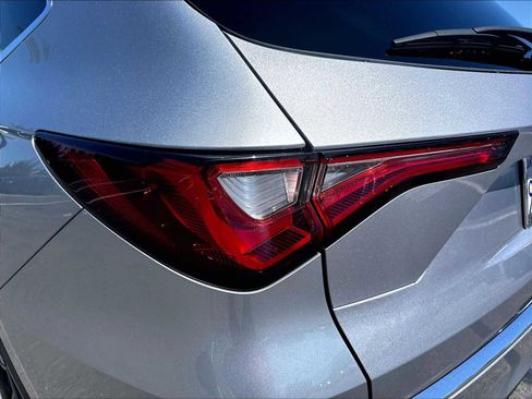 Used 2023 Acura MDX FWD image 31