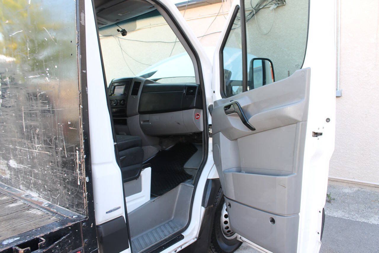 Used 2014 Mercedes-Benz Sprinter 3500 image 34