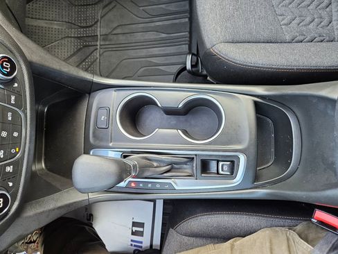 Used 2022 Chevrolet Equinox LT image 17