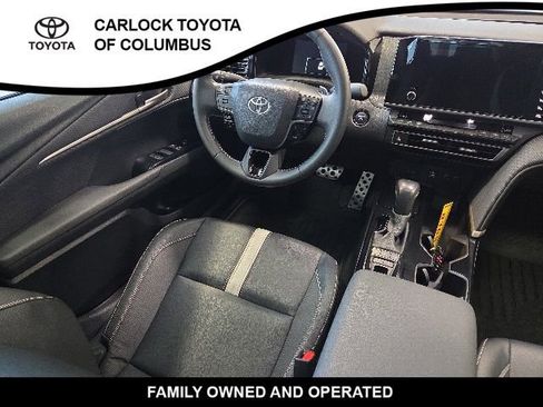 Used 2025 Toyota Camry SE w/ Convenience Package FWD image 17