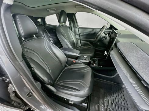 Used 2021 Ford Mustang Mach-E Premium AWD/4WD image 37