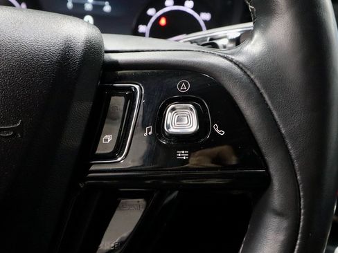 Used 2022 Lincoln Corsair AWD w/ Premium Package image 32