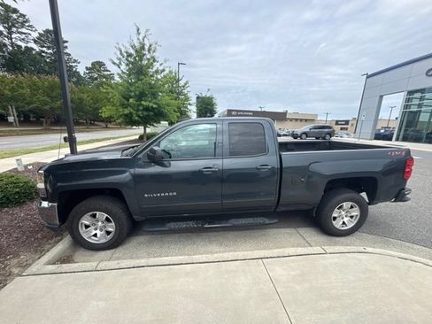 Used 2019 Chevrolet Silverado 1500 LT AWD/4WD image 11