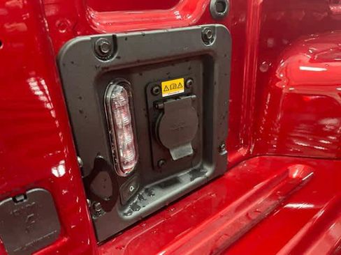 New 2025 Ford Maverick XLT w/ XLT Luxury Package image 27