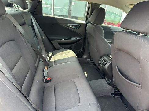 Used 2023 Chevrolet Malibu LT FWD image 13