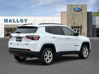 Used 2024 Jeep Compass Latitude video 2