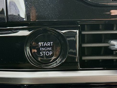 New 2025 Nissan Pathfinder Platinum image 20