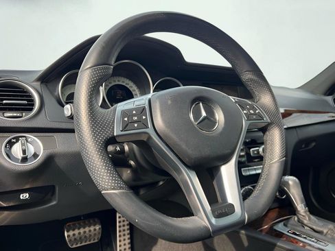 Used 2014 Mercedes-Benz C 250 Sedan image 40