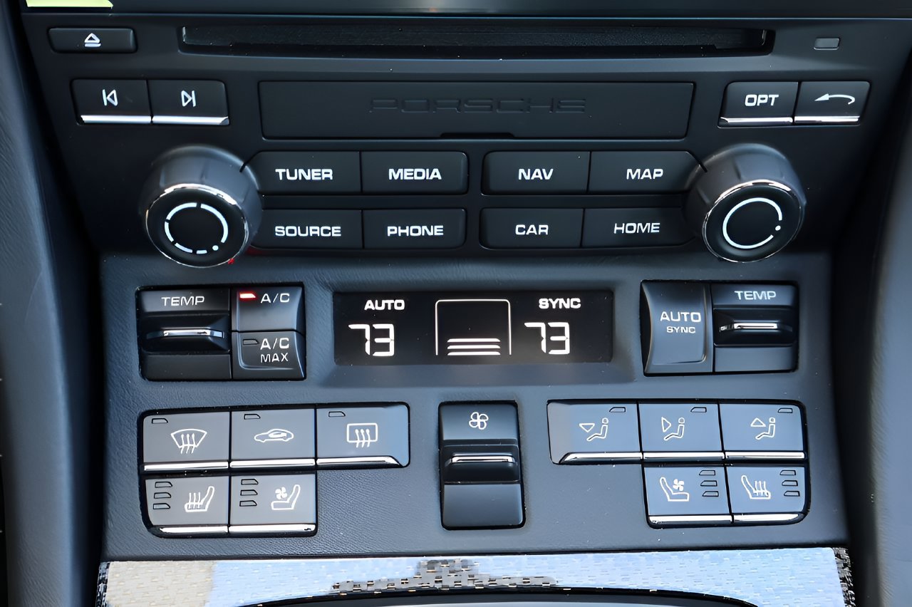 Used 2019 Porsche 911 Turbo S AWD/4WD image 27