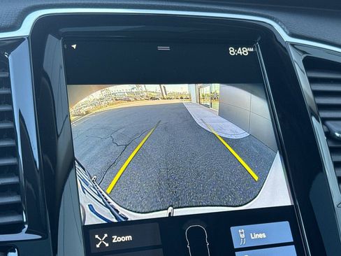 Used 2022 Volvo XC90 T5 Momentum w/ Advanced Package image 22