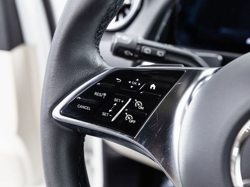 Certified 2024 Mercedes-Benz EQB 300 4MATIC image 10