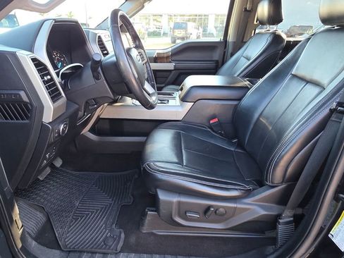 Used 2019 Ford F150 Lariat image 21