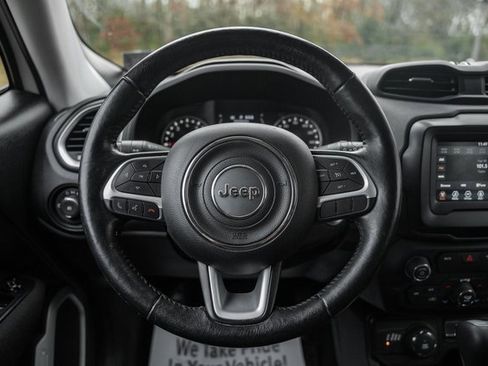 Used 2019 Jeep Renegade Latitude w/ Cold Weather Group image 29