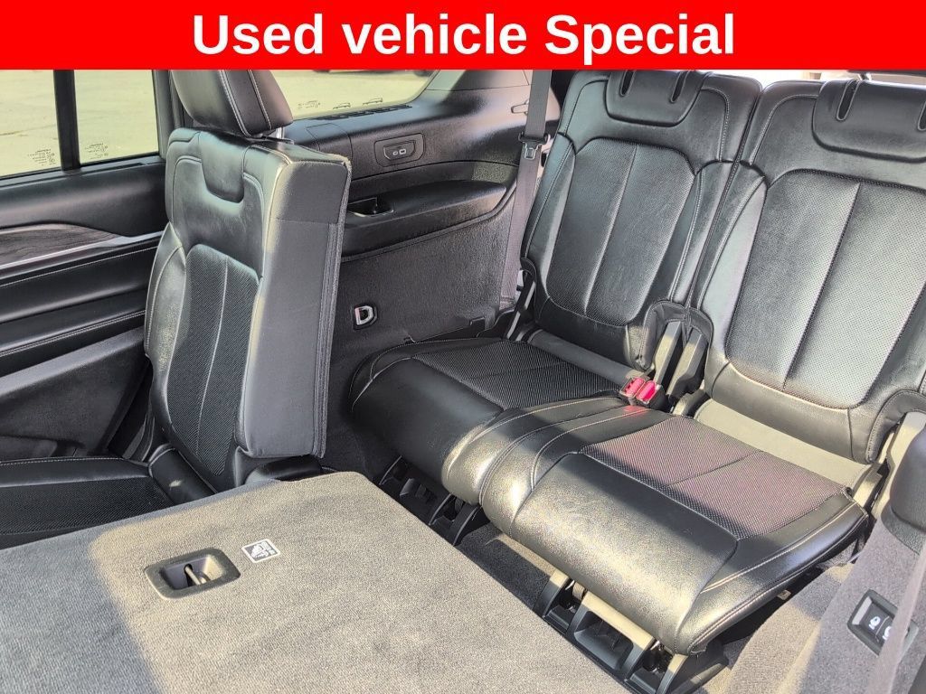 Used 2022 Jeep Grand Cherokee L Overland w/ Luxury Tech Group IV AWD/4WD image 23