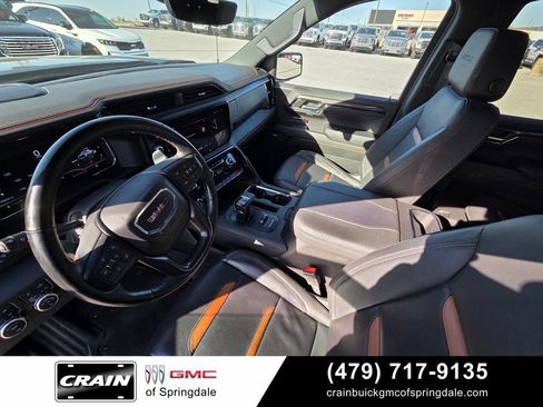 Used 2024 GMC Sierra 1500 AT4 w/ Technology Package AWD/4WD image 9