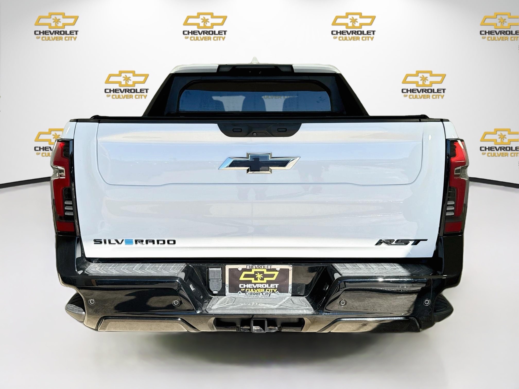 Used 2024 Chevrolet Silverado EV RST AWD/4WD image 7