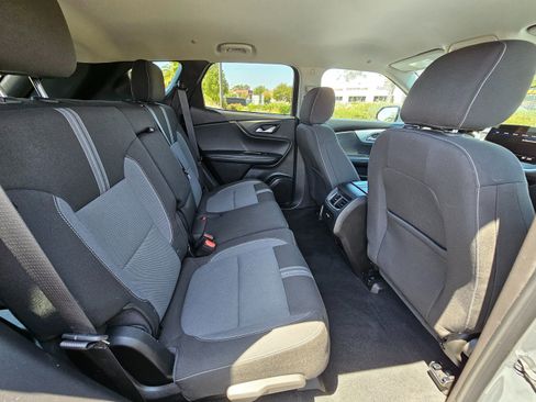 Used 2025 Chevrolet Blazer LT AWD/4WD image 27
