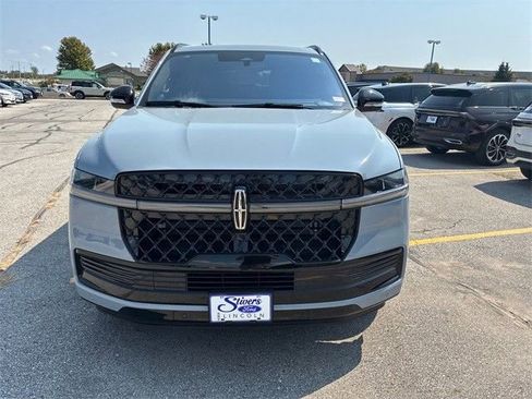 New 2025 Lincoln Navigator Reserve w/ Jet Appearance Package image 10