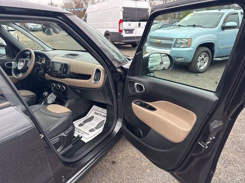 Used 2016 FIAT 500L Lounge image 31