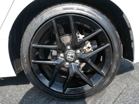 Used 2025 Honda Civic Sport image 28