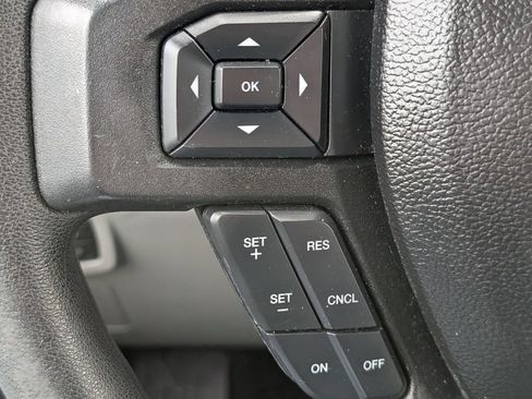 Used 2018 Ford F150 XLT AWD/4WD image 11