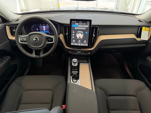 New 2026 Volvo XC60 B5 Plus w/ Protection Package Premier image 17