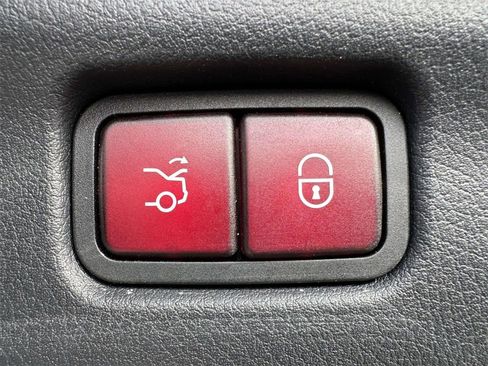 Used 2022 Mercedes-Benz C 300 C 300 4MATIC image 13