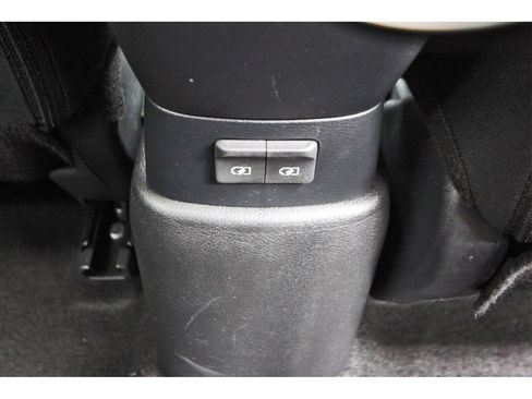 Used 2025 Nissan Kicks Play S image 11