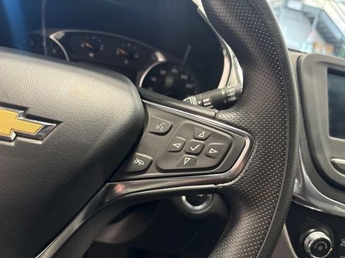 Used 2024 Chevrolet Equinox LS w/ LS Convenience Package FWD image 17