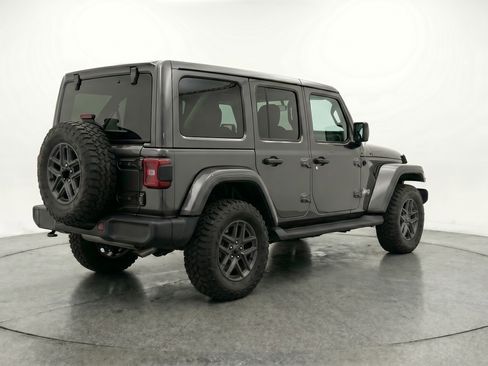 Used 2025 Jeep Wrangler Unlimited Sport AWD/4WD image 9