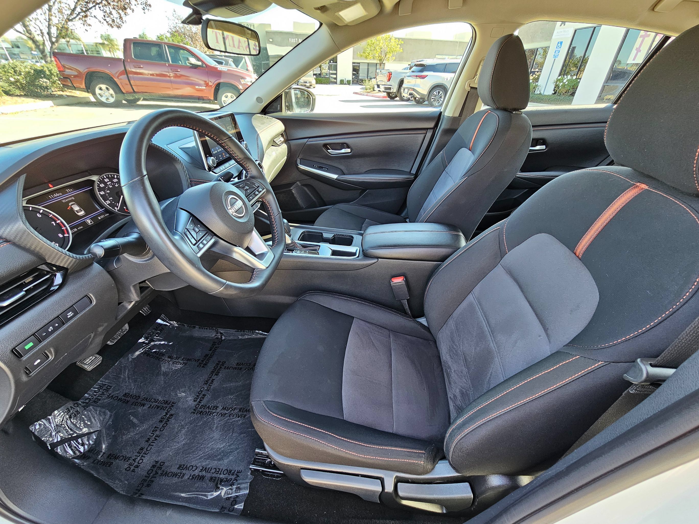 Used 2025 Nissan Sentra SR FWD image 17