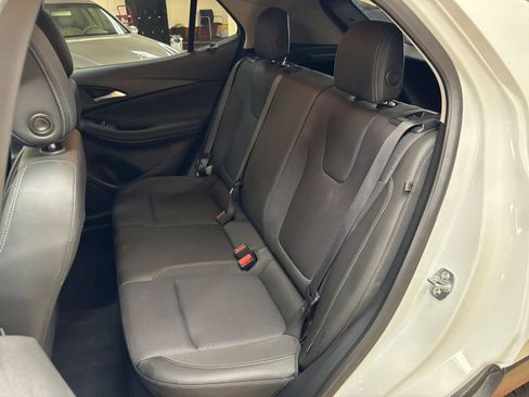 Used 2025 Buick Encore GX Preferred AWD/4WD image 37