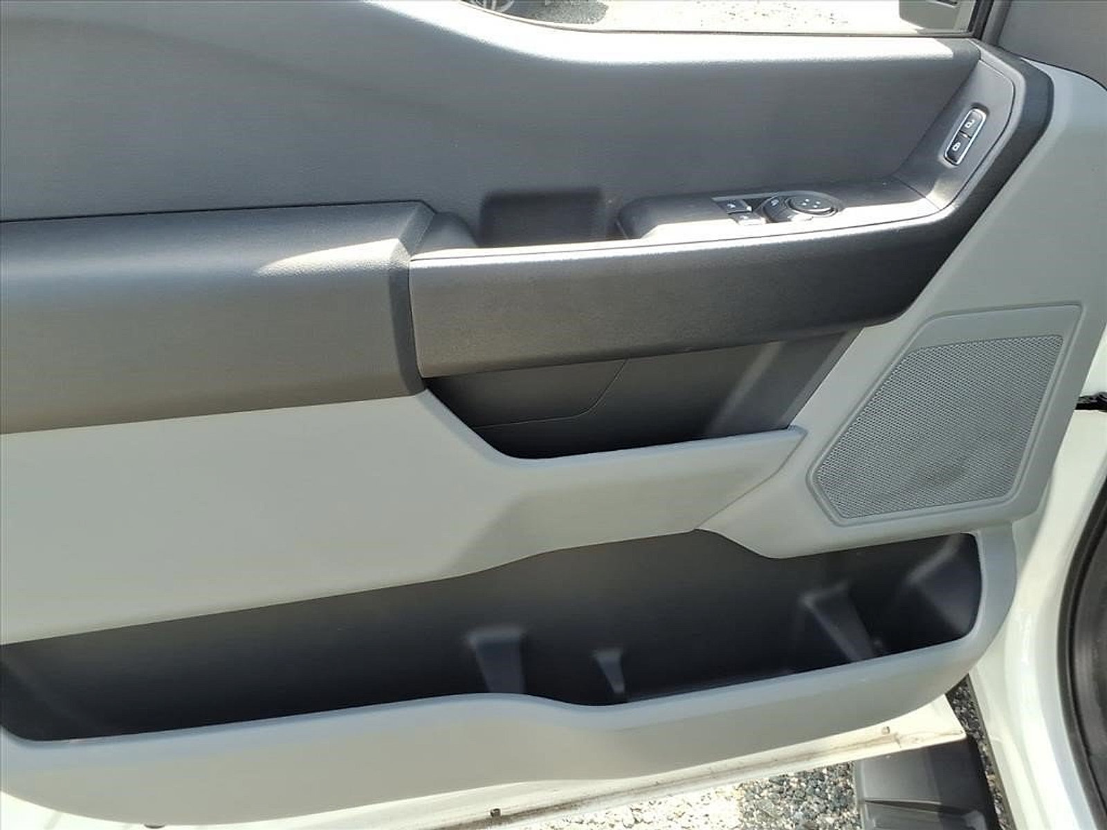 New 2024 Ford F550 4x4 Regular Cab Super Duty image 15