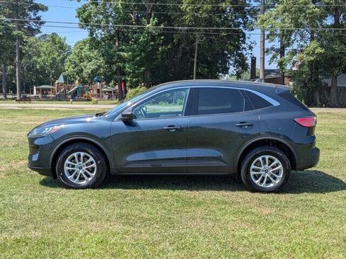Used 2022 Ford Escape SE w/ Convenience Package AWD/4WD image 6