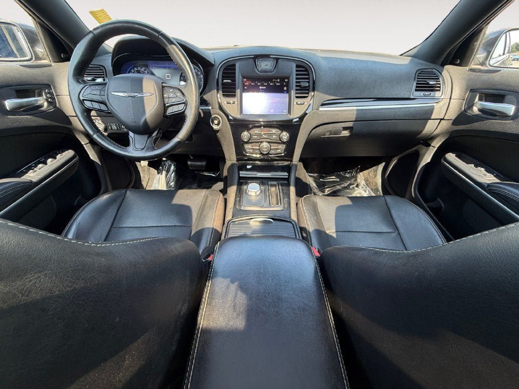 Used 2019 Chrysler 300 S w/ 300S Premium Group AWD/4WD image 12