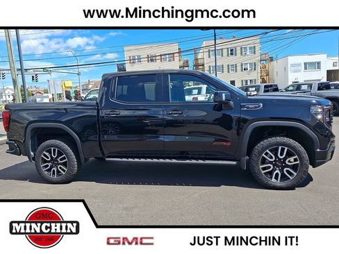 Used 2023 GMC Sierra 1500 AT4 w/ AT4 Premium Package AWD/4WD image 7