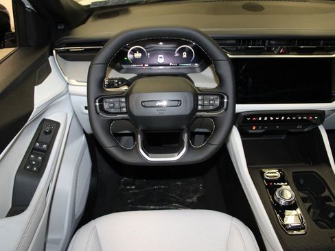 New 2026 Jeep Cherokee Limited AWD/4WD image 12