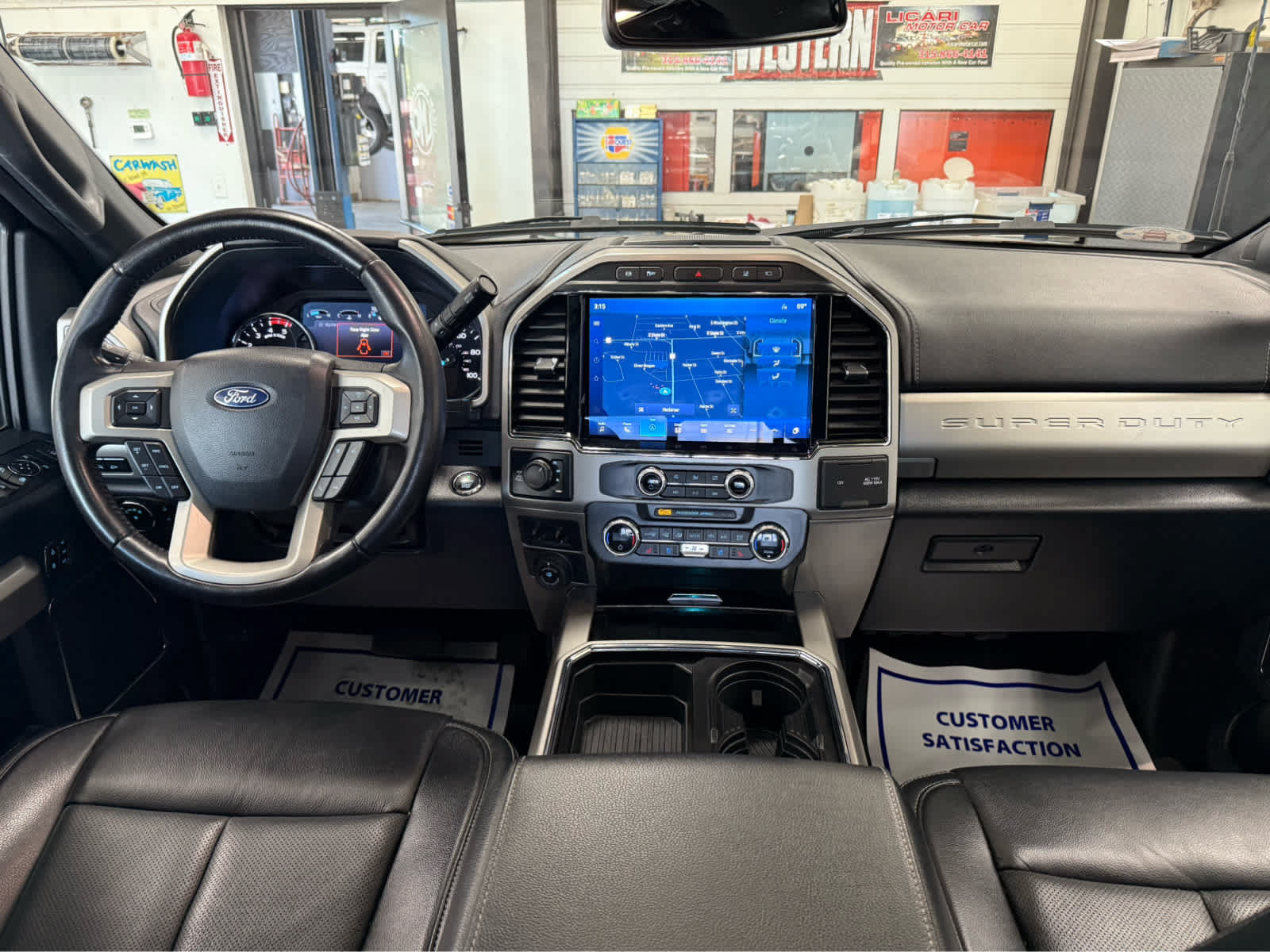 Used 2022 Ford F250 Lariat w/ Lariat Ultimate Package AWD/4WD image 27