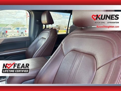 Used 2022 Ford Expedition Limited AWD/4WD image 23
