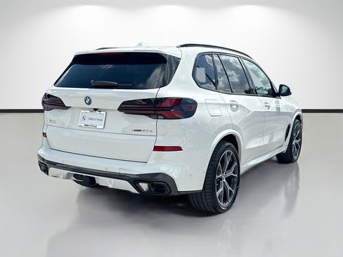 New 2026 BMW X5 xDrive50e w/ Executive Package AWD/4WD image 3